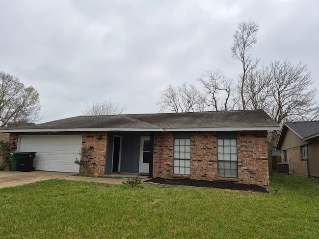 Building Photo - 15735 Munson Ln