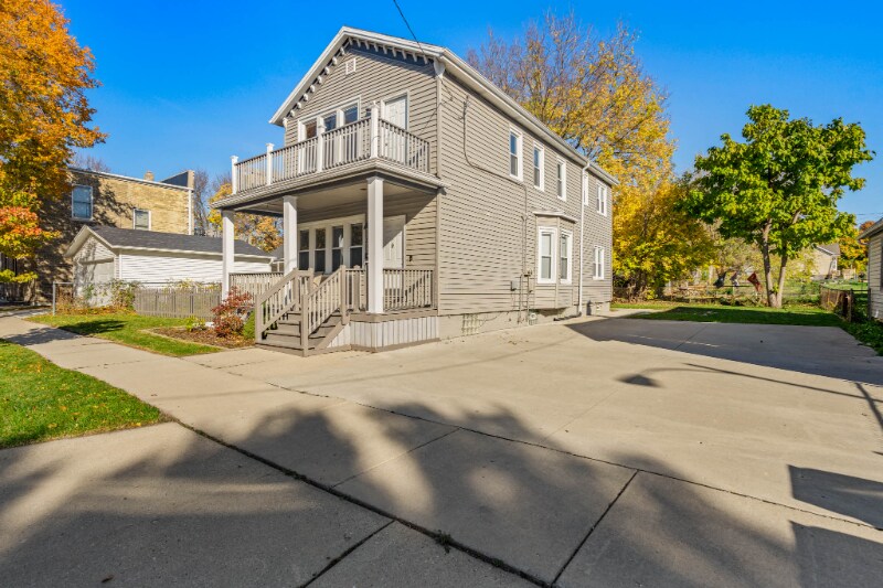 Building Photo - 2138 N Hubbard St