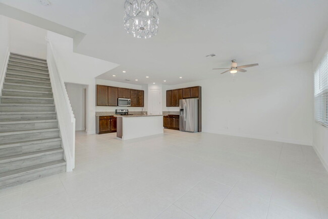 Building Photo - Kingsmoor Way, Wellington, FL 33467 - 3 BR...