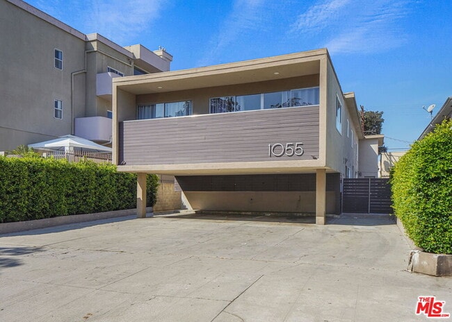 Building Photo - 1055 S Bedford St