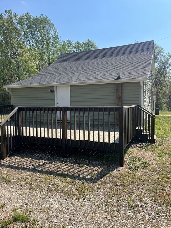 Building Photo - 177 Eastbrook Dr