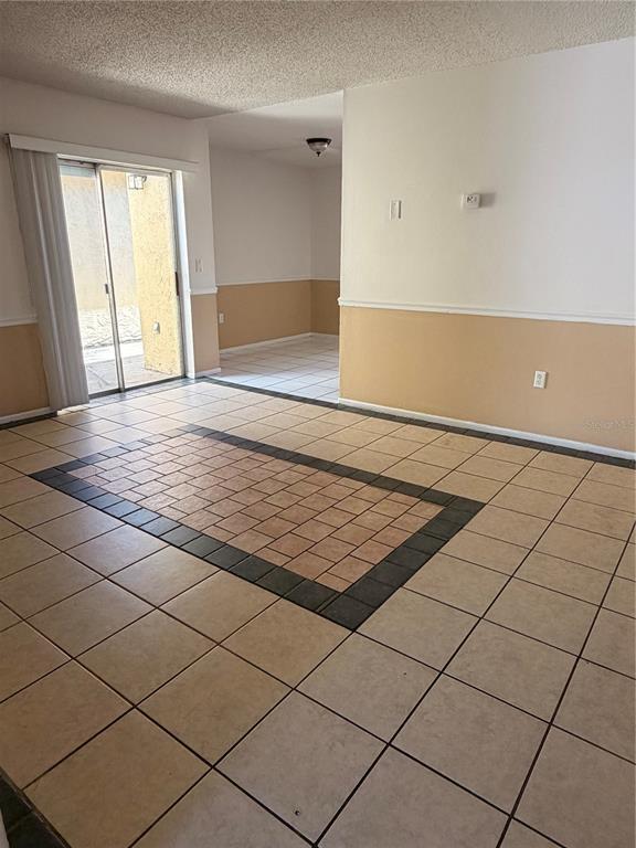 Building Photo - 1275 Woodman Way