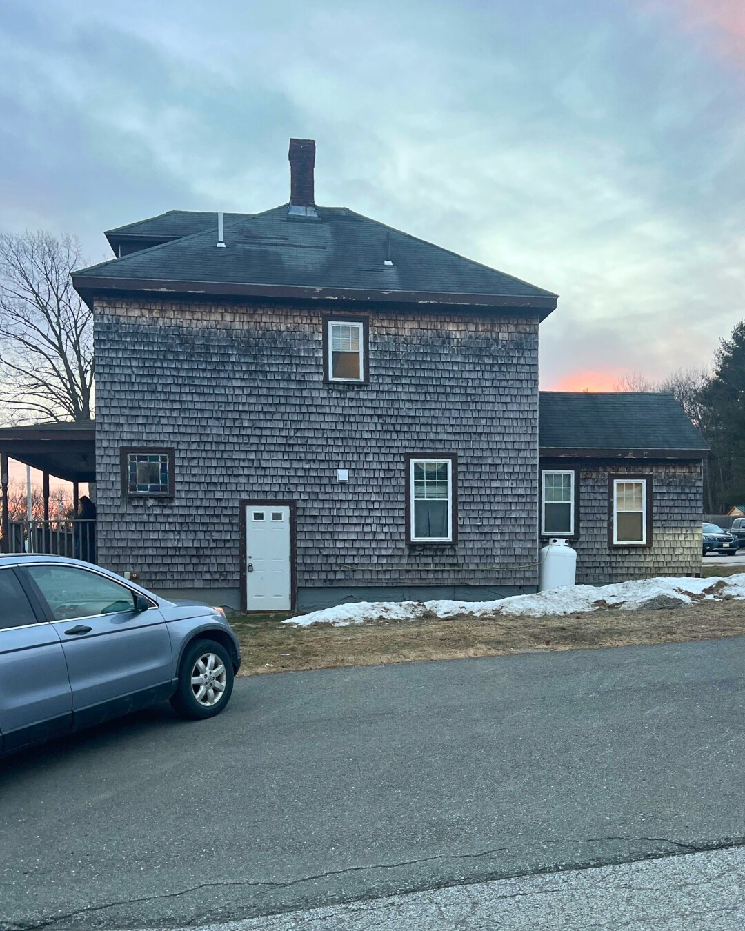 Building Photo - 640 Main Rd N