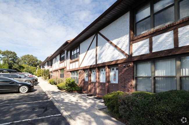 Building Photo - Hidden Meadows Cooperative