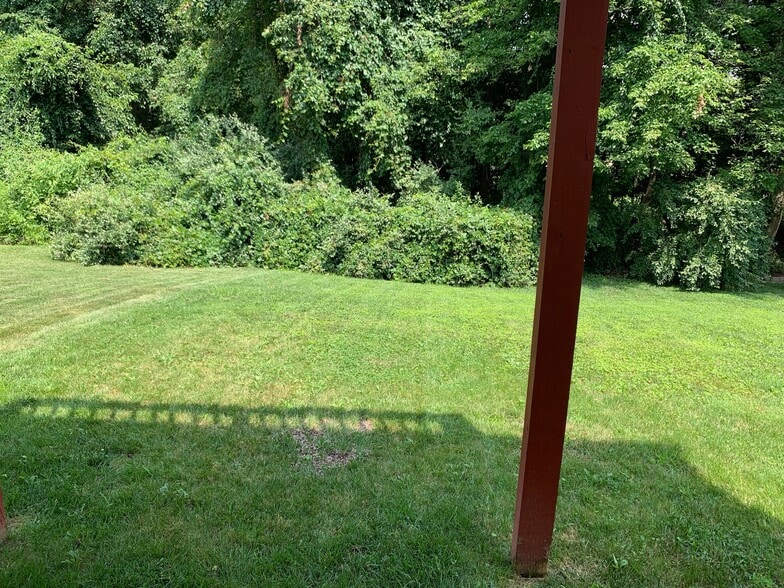 Building Photo - 47 Wicklow Rd