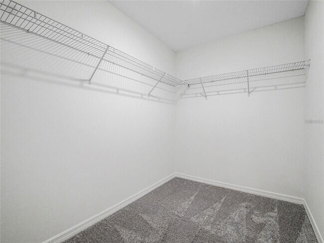 Building Photo - 130 Mandovi St