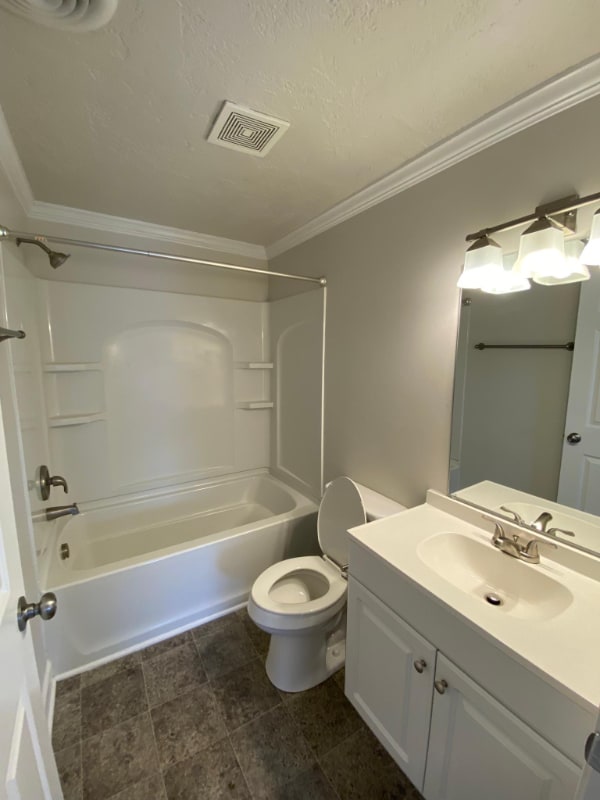 Building Photo - 512 Penn St