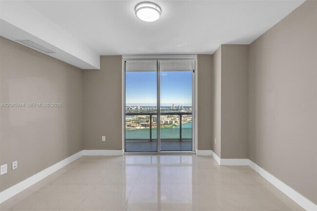 Building Photo - 50 Biscayne Blvd
