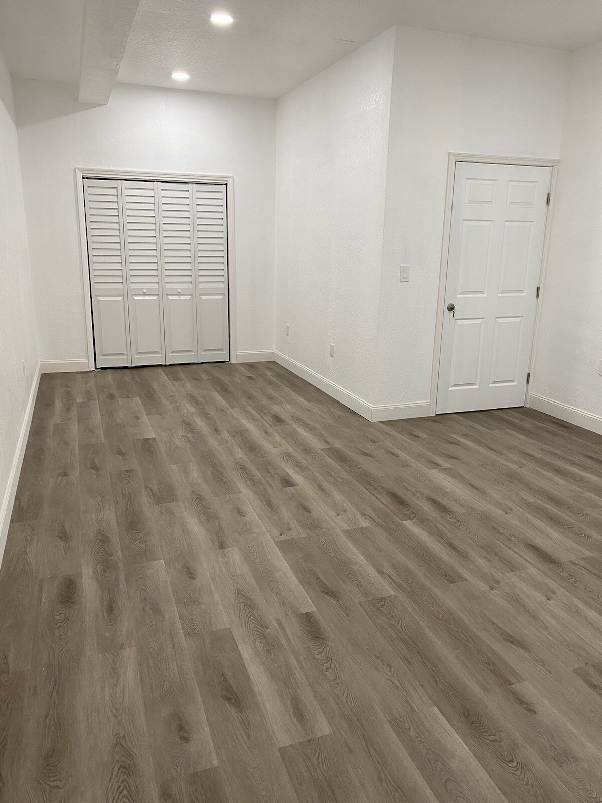 Building Photo - 1500 SW 152nd Plz