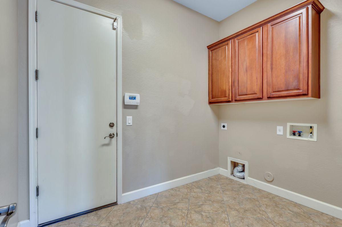 Building Photo - 32005 N 16th Ave