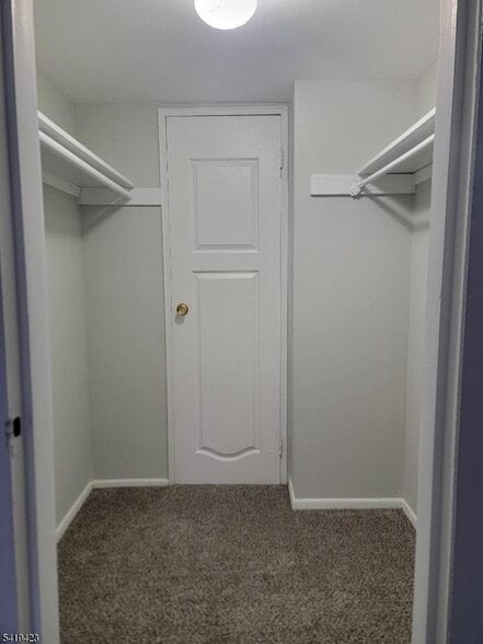 Building Photo - 15 Broad St