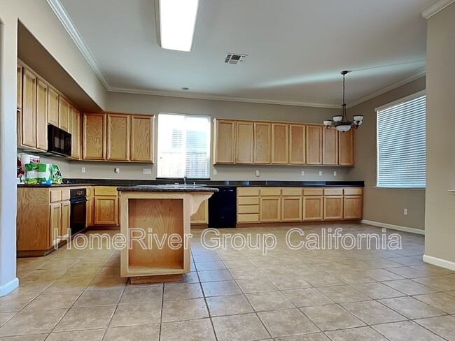 Building Photo - 1641 San Esteban Cir