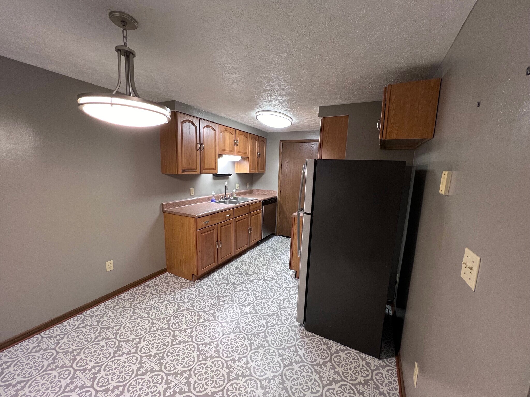 Kitchen 1 - 1219 Hilltop Dr