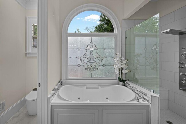 Building Photo - 8630 Moor Park Run