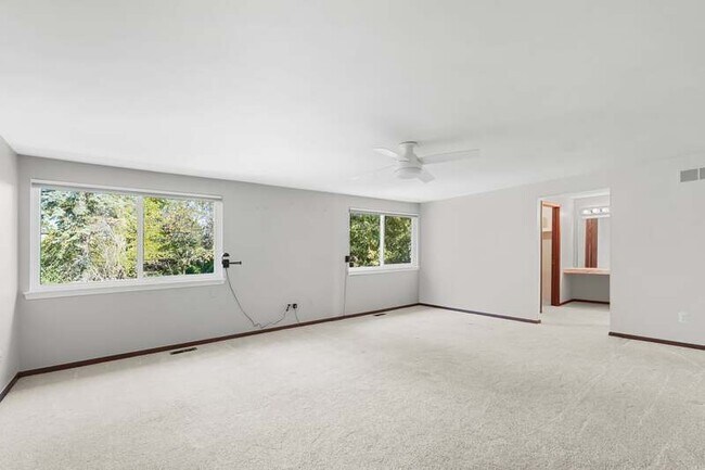 Building Photo - 3072 Brewster Ct