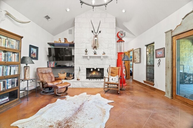 Building Photo - 102 Camm Lary Cir