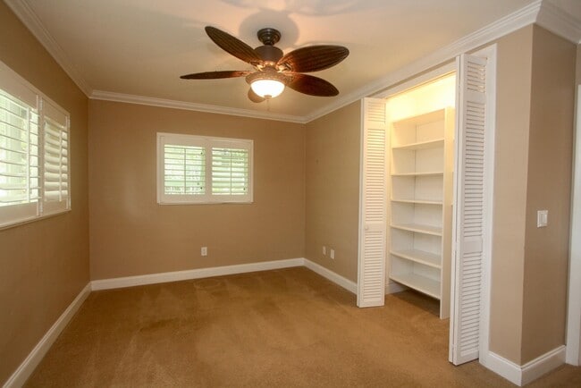 Building Photo - 839 Malaga Dr