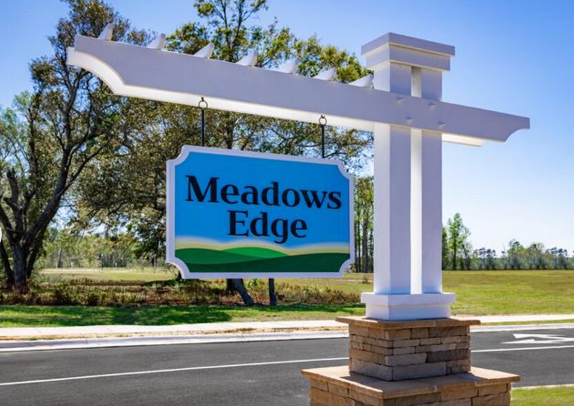Building Photo - 302 Myrtle Meadows Dr