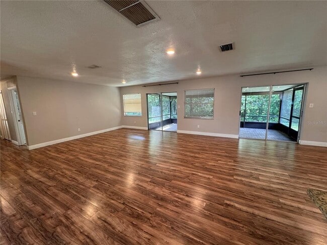 Building Photo - 5260 Lima Pl