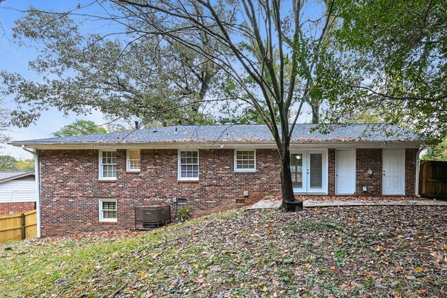 Building Photo - 3639 Telstar Dr