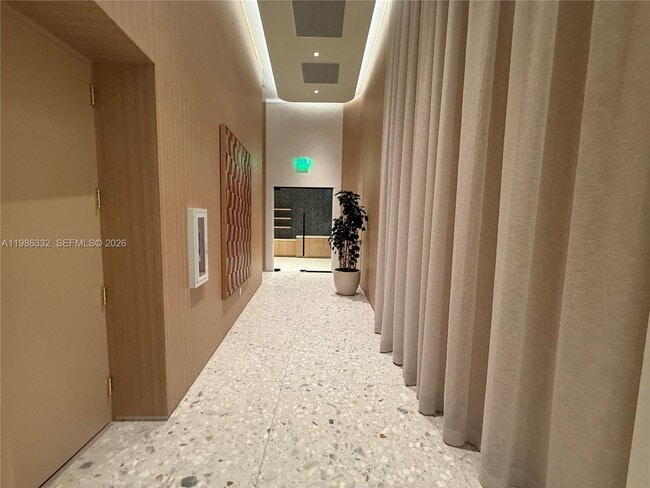 Building Photo - 77 SE 5th St