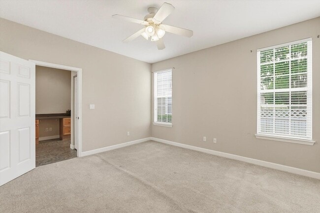 Building Photo - 3253 Stanhope Dr