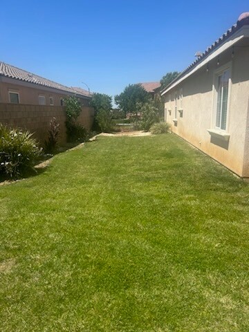 Building Photo - 1632 Serval Way