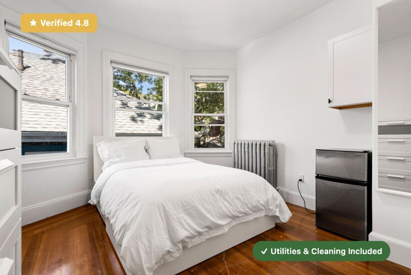 Building Photo - RoostUp Furnished Private Bedroom with Pri...