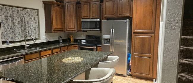 Building Photo - 4717 E Redfield Rd