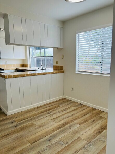 Building Photo - 201 Via Tapia