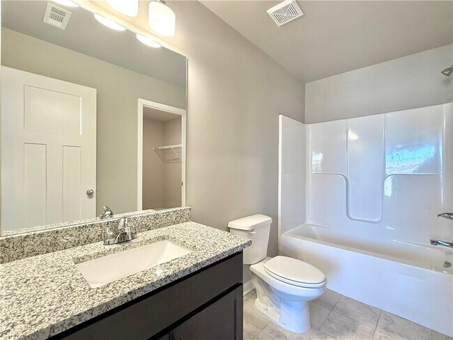 Building Photo - 1917 Castleberry Ln