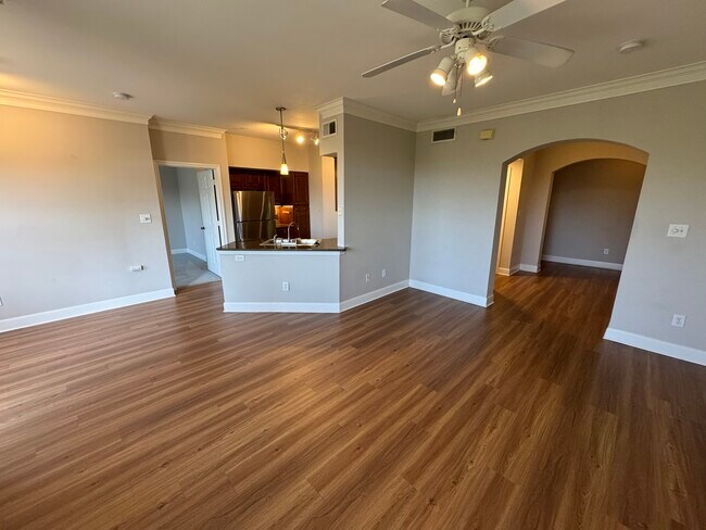 Building Photo - 7701 Rialto Blvd