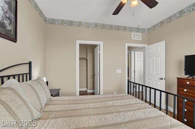 Building Photo - 4630 Summer Azure St