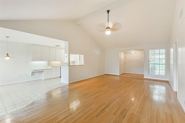 Building Photo - 8419 Stroud Dr