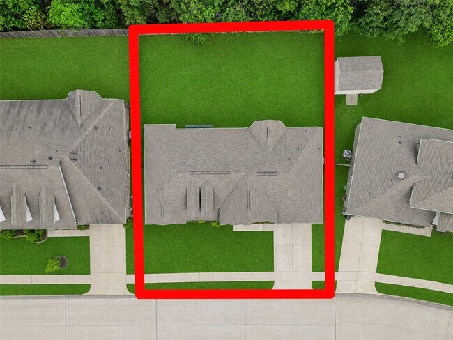 Building Photo - 8510 Amber Bend Dr