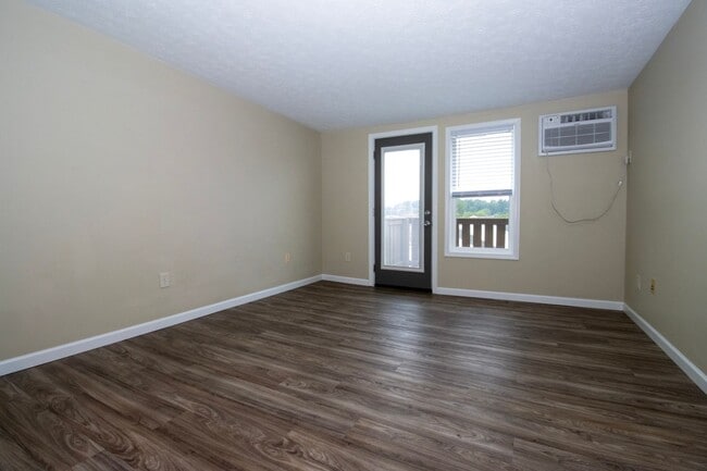 Building Photo - Two bedroom apartment