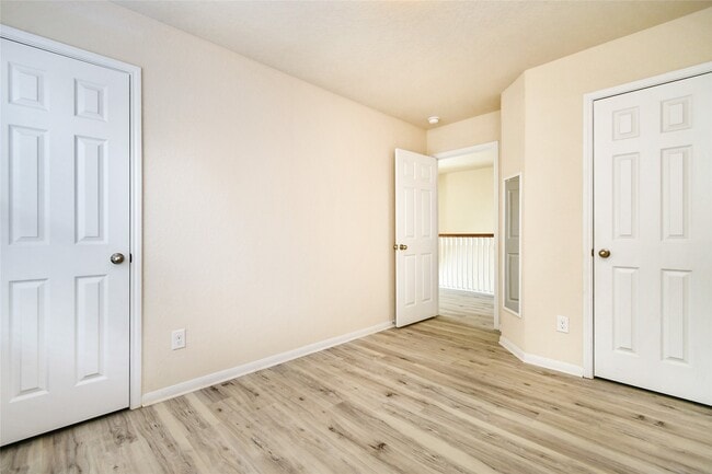 Building Photo - 3227 Thicket Path Way