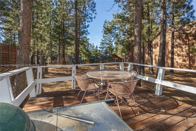 Building Photo - 448 Quail Dr