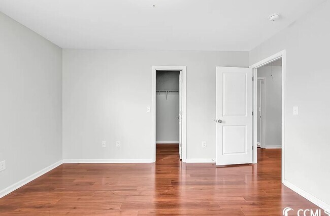 Building Photo - 4462 Marshwood Dr