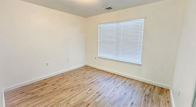 Building Photo - 14100 Briarcreek Loop