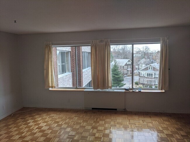 Building Photo - 22 Chestnut Pl