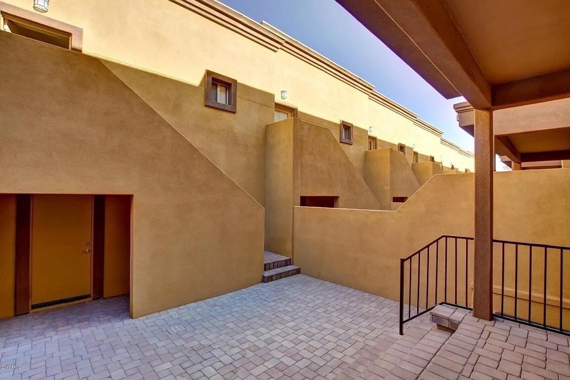 Building Photo - 2608 E Turney Ave