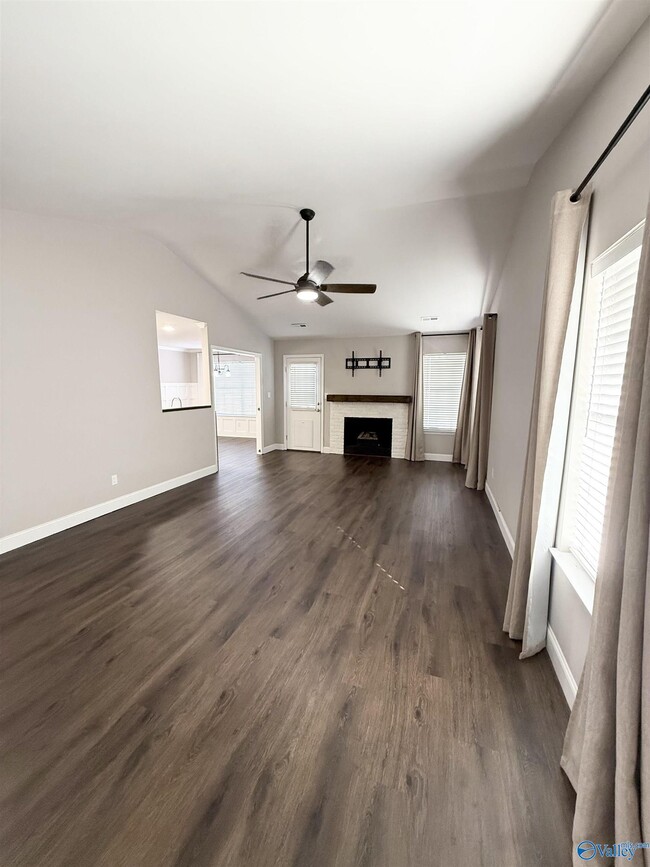 Building Photo - 2422 Quail Ridge Ln SW