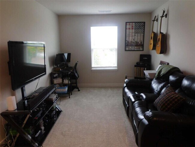 Building Photo - 376 Salt Lk Ln