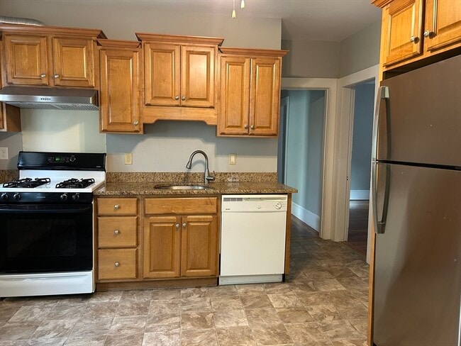 Building Photo - 82 Conwell Ave