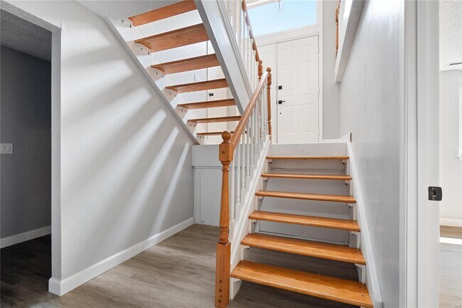 Building Photo - 836 Country Stone Dr