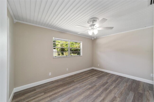Building Photo - 3612 SE 34th Ct