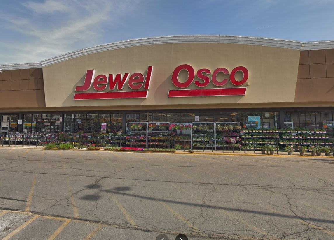 Building Photo - 1739 W Beach Ave