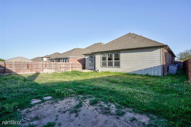 Building Photo - 230 Telluride Dr