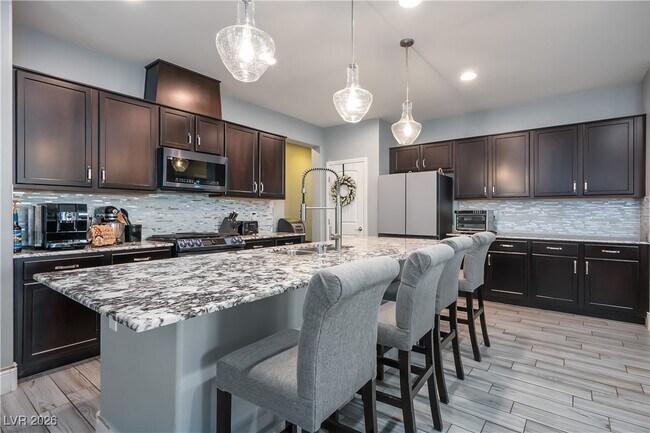 Building Photo - 276 Kindly Way